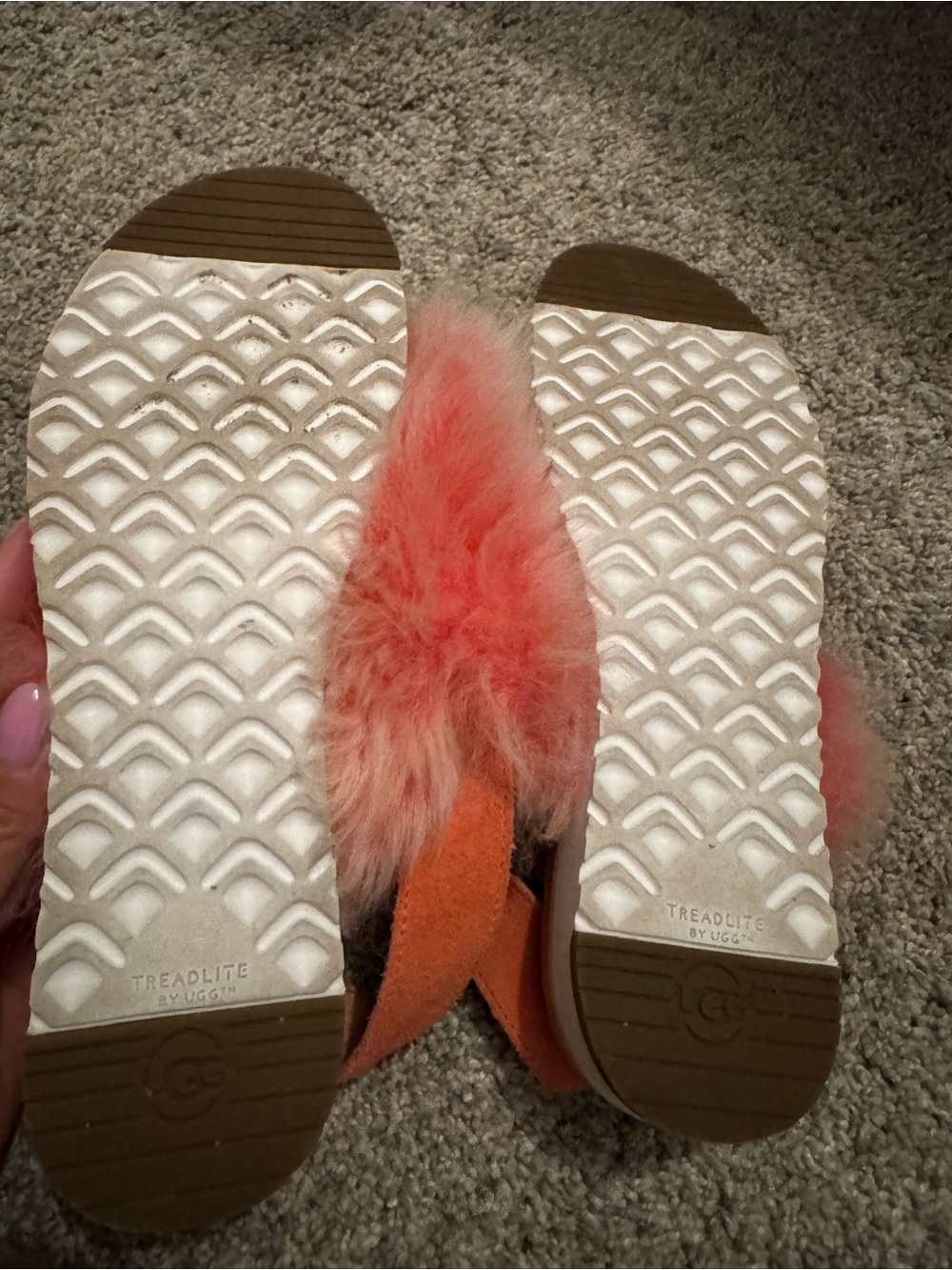 UGG Holly Sandal in Pink - Picture 4 of 5